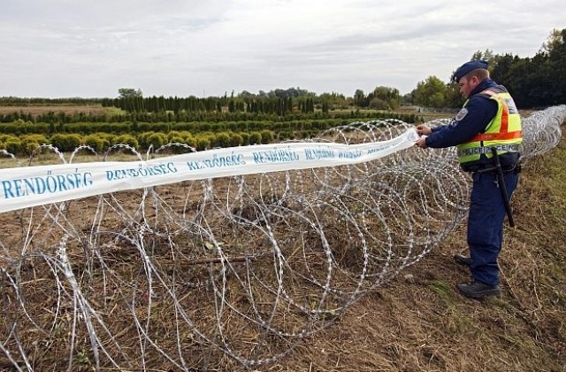 Унгария готова да вдигне ограда и по границата си с Румъния