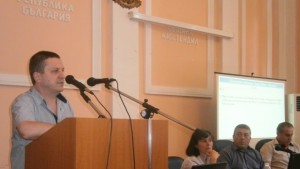 Д р Валери Томов трябва да положи клетва като съветник