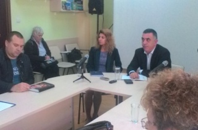 Обсъдиха мерките за сигурност в училищата в община Сливен