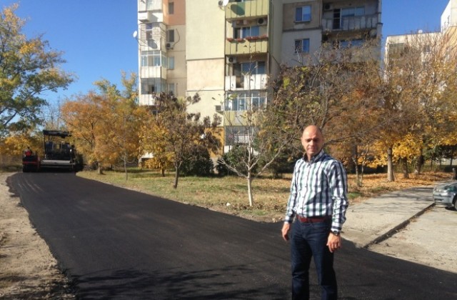 Нова улица и паркинг за жителите на блок 53 в „Тракия“