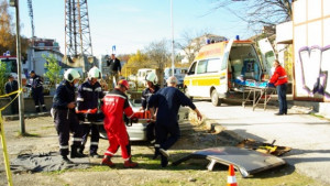 Ученици гледаха как се спасява тежко пострадал при пътен инцидент