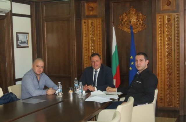 Гръцки и румънски полицаи патрулират в Банско