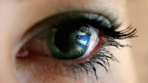 След ада в Париж Facebook активира опция В безопасност съм