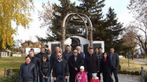 Паметна плоча на героите ще градят Родолюбиви българи