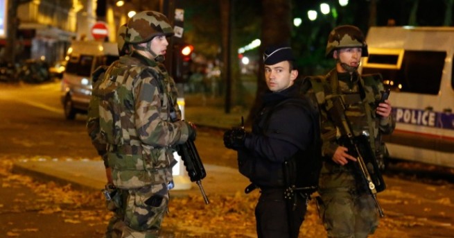 Парижката прокуратура започна антитерористично разследване след като в нощта на