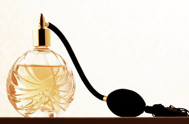 Парфюм пъди комари