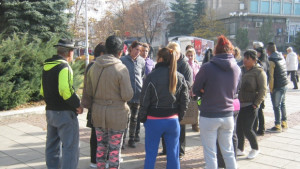 Работници по чистотата протестираха в Дупница