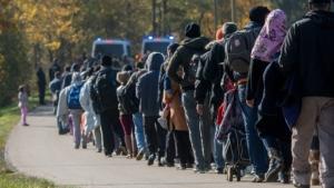 Още четирима бежанци задържаха на Тракия