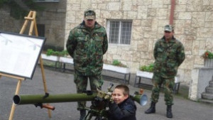 Шуменски военни организират Ден на отворените врати за празника на