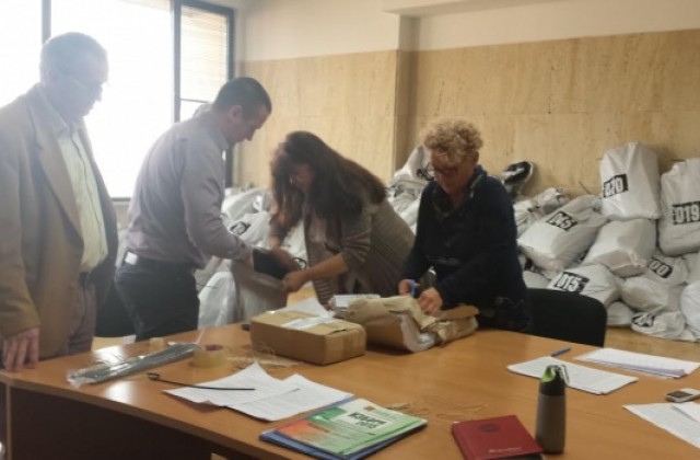 Съдът удължи срока за броенето на бюлетини