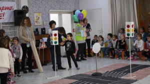 Светлоотразителни мечета получиха малчугани от старозагорска детска градина