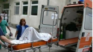 Четирима работници с тежки изгаряния след токов удар
