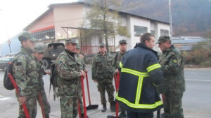 Все още дежурят на огнището в Смолян разпитват свидетели на