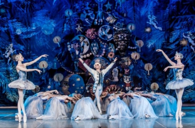 Московският театър за класически балет с първи спектакъл във В. Търново