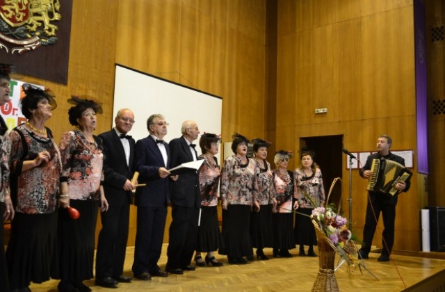 Клубът на пенсионера Втора младост отпразнува 40 години