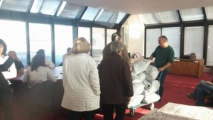 Броят ръчно бюлетините от 14 секции в община Дупница