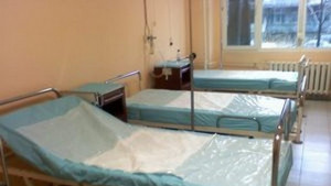 Заместникминистър др Адам ПерсенскиС близо 3500 са в повече леглата