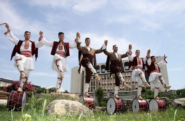 Юбилеен спектакъл подготвя ансамбъл „Загоре “ през декември