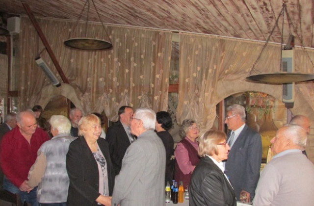 20 „златни” двойки преповториха брачните си клетви в Г. Оряховица