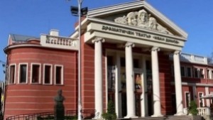 Да помогнем на Ники и в хасковския театър