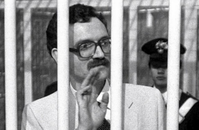 25 ноември: Сергей Антонов е арестуван по обвинение за участие в атентата срещу Йоан Павел II