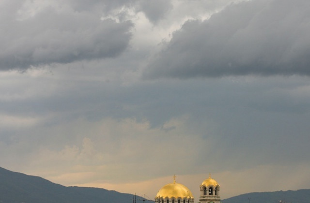 Вятърът утихва, но ще вали