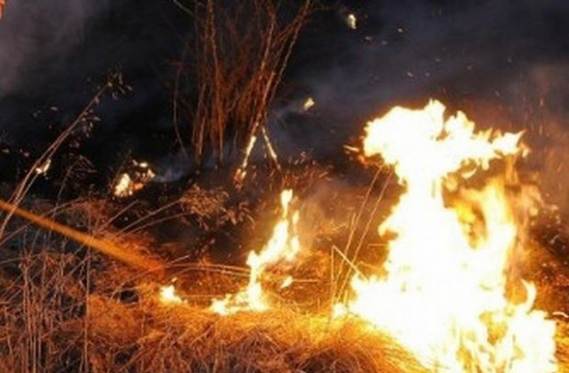 Десет пожара през уикенда в Смолянско
