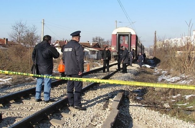 Влак прегази млад мъж край Катуница