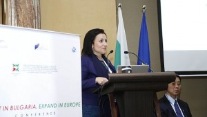 Танева хвали земеделското ни производство в Китай