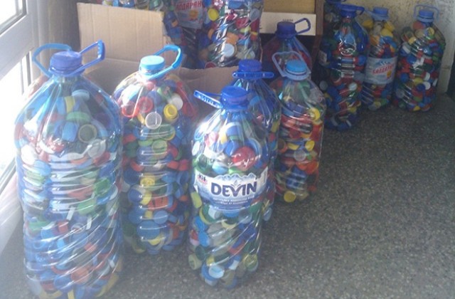 НАП Монтана се включи с 30 кг в инициативата „Капачки в действие