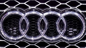Ауди призна за манипулиращ софтуер при негови двигатели