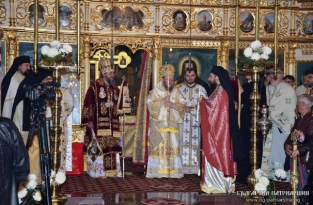 Митрополит Наум гостува на Гюргевския епископ