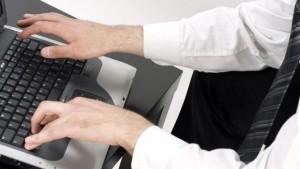 39 300 лица са наети по трудово и служебно правоотношение