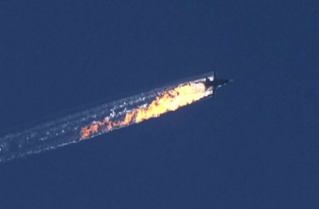 Пилотите на сваления руски самолет са живи, твърди турски представител
