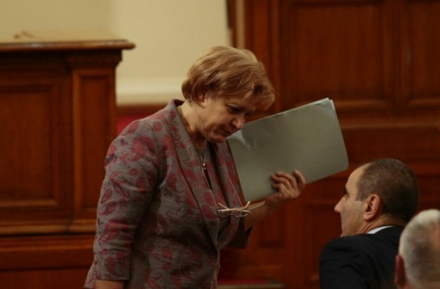 Парламентът задължи и петролните бази да поставят измервателни уреди