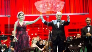 Министерството на културата връчва на Хосе Карерас отличие Златен век