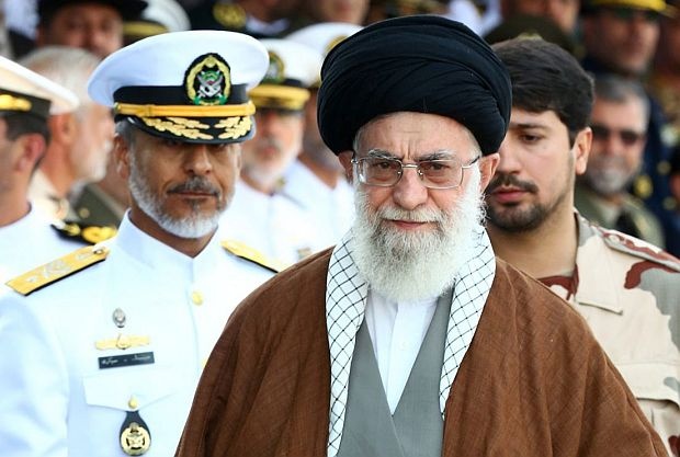 Хаменей: САЩ използват секса и парите, за да се внедрят в иранския елит