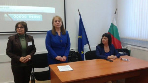 Кариерни консултанти влизат във всяко училище