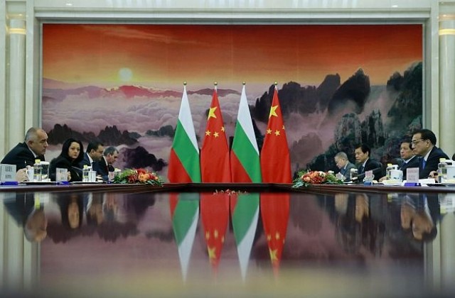 Със скандал приключи правителствената визита в Пекин