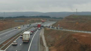 Протестиращи срещу цените на винетките блокираха движението по АМ Струма