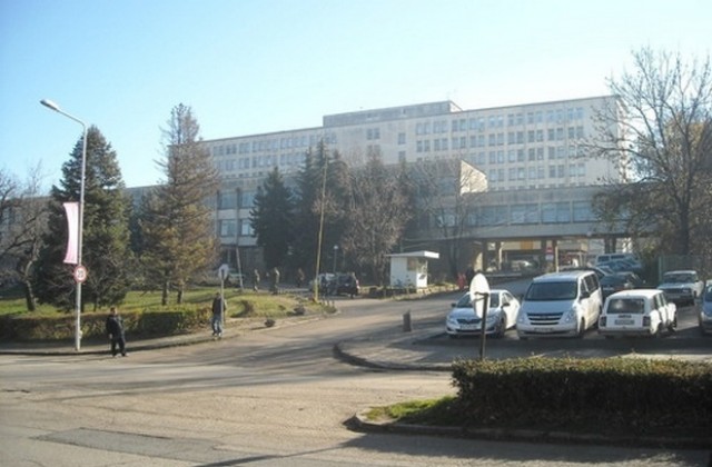 Кметът на Ловеч се среща с двама министри за проблемите на болницата