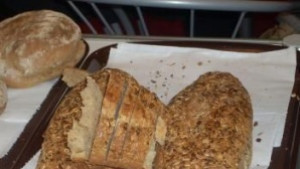 Забавя се субсидията за доставка на стоки от първа необходимост