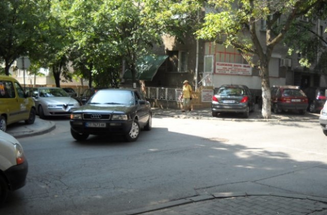 Коли осъмнаха с нарязани гуми