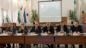 Успехът на дватри ключови проекта ще бъде началото на спасяването