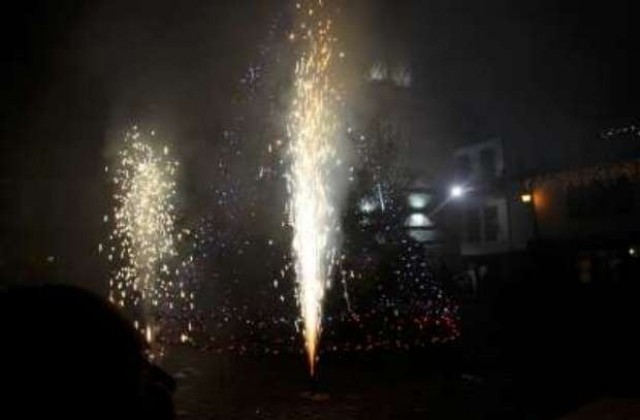 На 3 декември тържествено ще бъдат запалени светлините на Коледната елха в Трявна