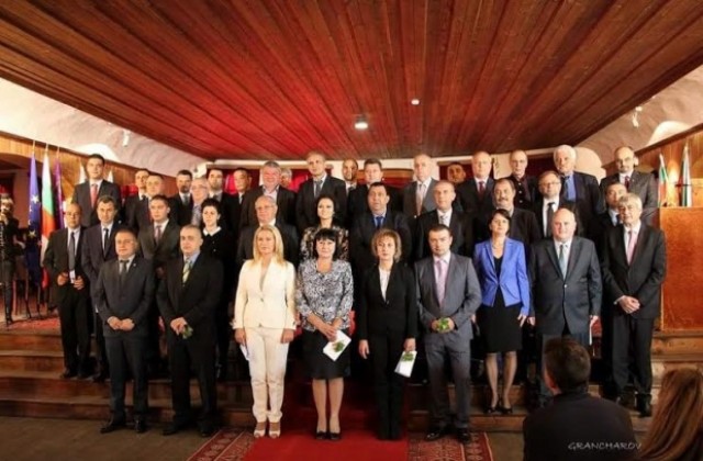 Приемат правилника на Общинския съвет, определят постоянните комисии