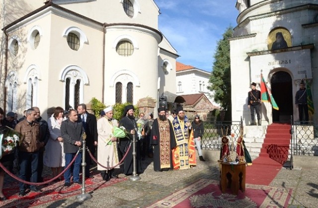Поклон пред паметта на Първия български екзарх Антим