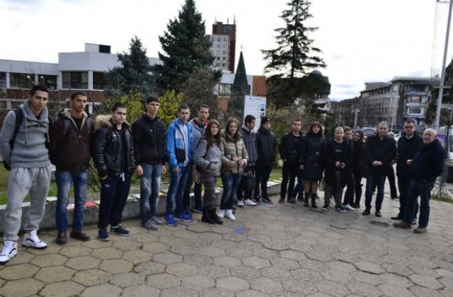 Ученически проект насочва туристи към петте най-популярни забележителности във В. Търново