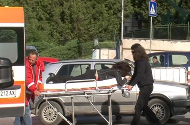 12 пътни инцидента за денонощие, при един пострада човек