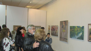 Горнооряховски художници подредиха Коледна изложба